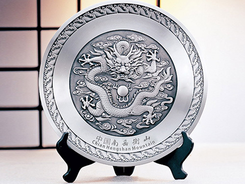 大龙盘精雕中国南岳衡山_缩小大小