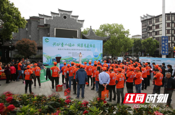 南岳衡山在线,南岳衡山旅游产品,南岳佛教用品销售,特色工艺品,中华万寿鼎,印章,宗教文化产品,定制礼品,青铜制品,纯银制品,南岳特色书画